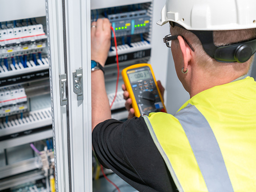 Elektroanlagen-Kontrolle bei Muster Elektro in Musterstadt