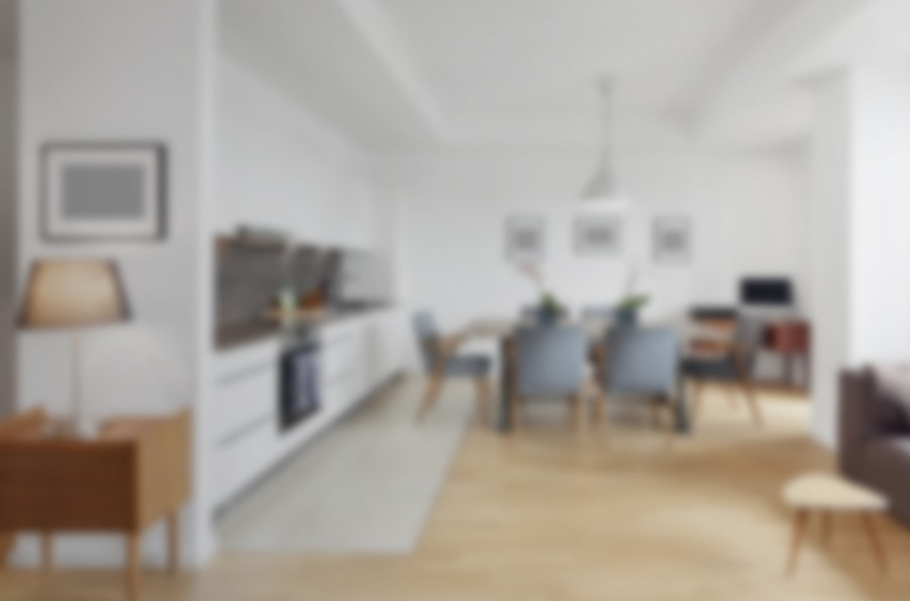 Be- und Entlüftung bei Muster Elektro in Musterstadt